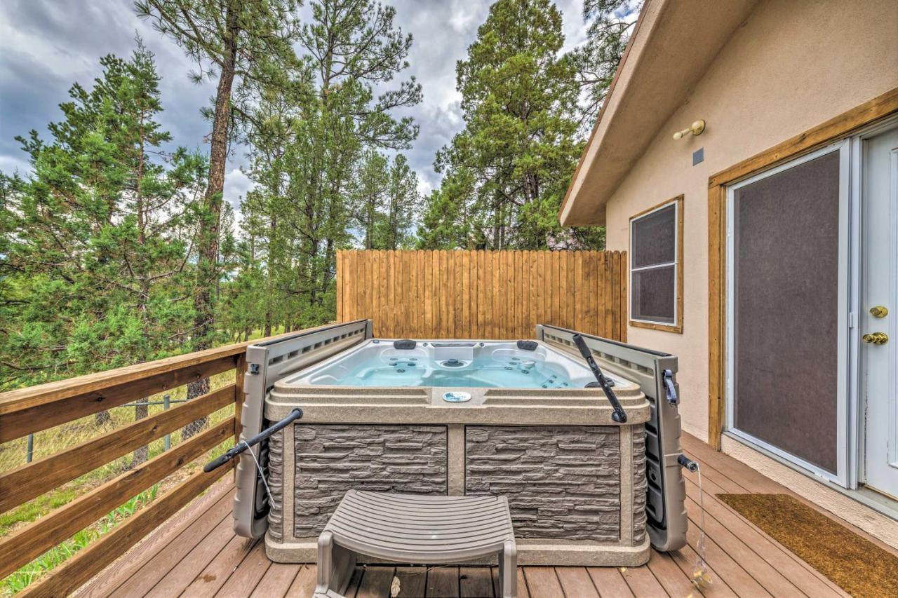 Spacious Ruidoso Home With Hot Tub And Fireplaces 外观 照片
